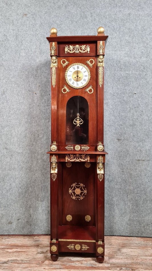 horloge régulateur de parquet style Empire en acajou vers 1880