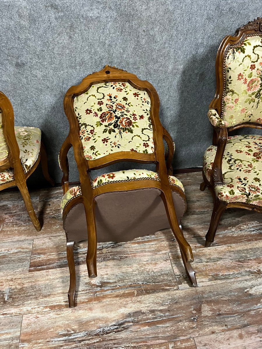 ensemble de sièges style Louis XV rocaille avec une tapisserie a décors floral