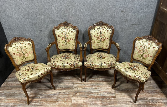 ensemble de sièges style Louis XV rocaille avec une tapisserie a décors floral