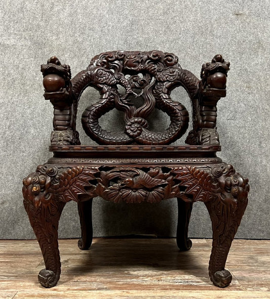 fauteuil chinois ancien estampillé en bois de fer richement sculpté circa 1880
