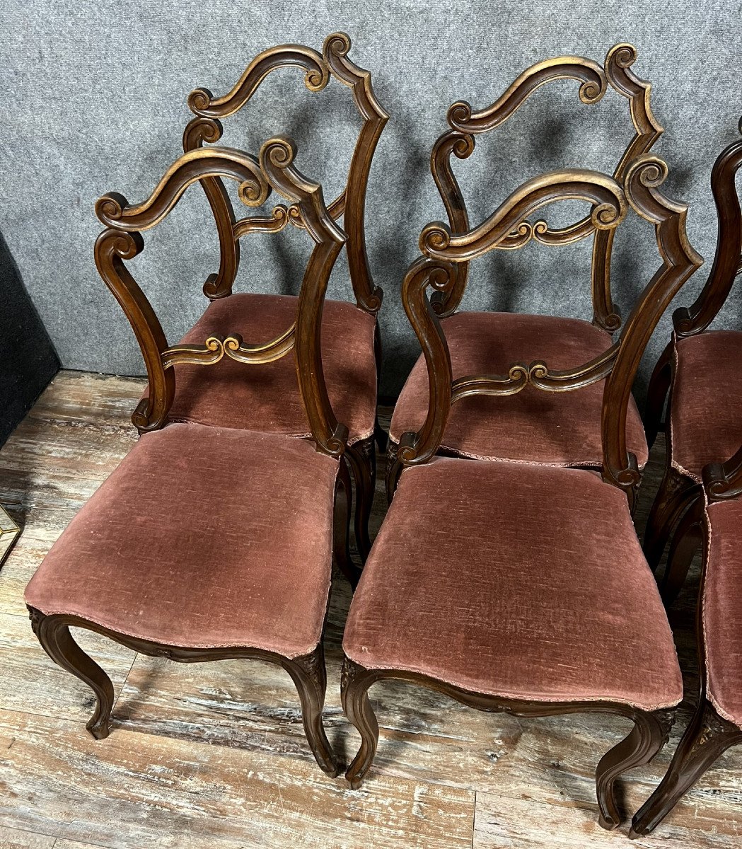 série de 8 chaises "clé de sol" style Louis XV Rocaille en noyer circa 1880