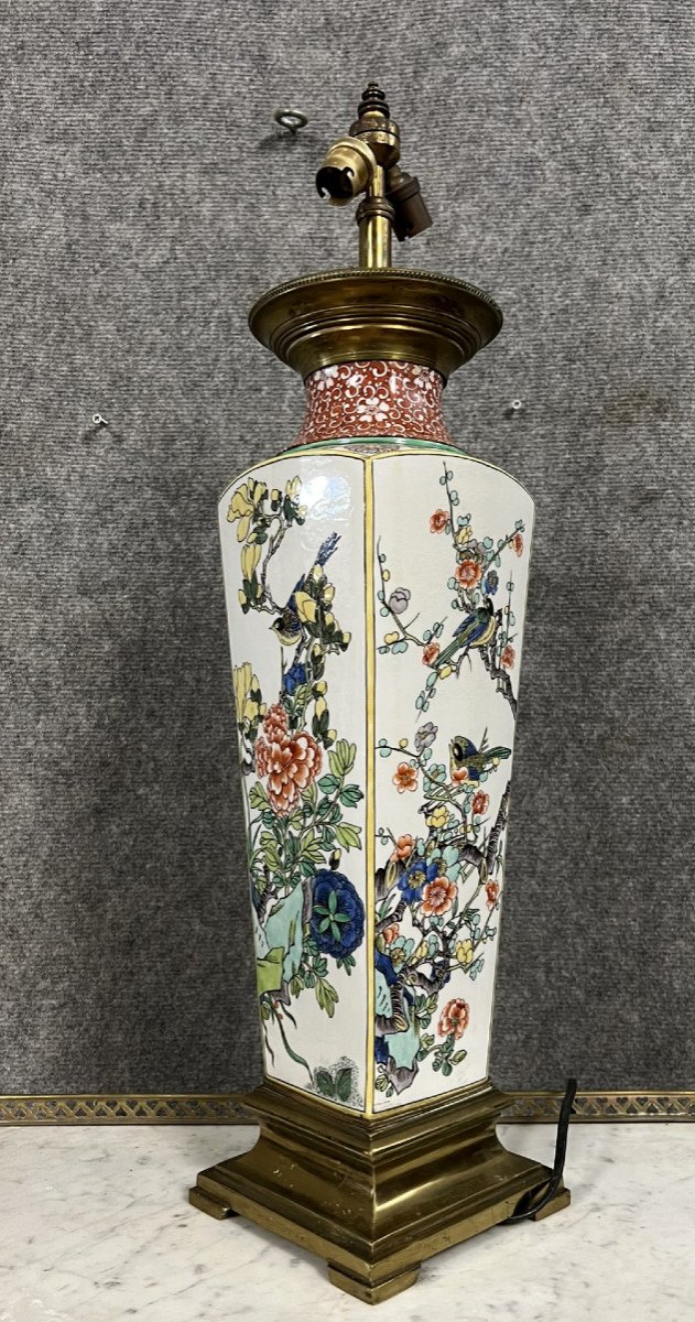 CHINE XIXeme : Grande lampe en porcelaine à décor d'oiseaux branchés circa 1880