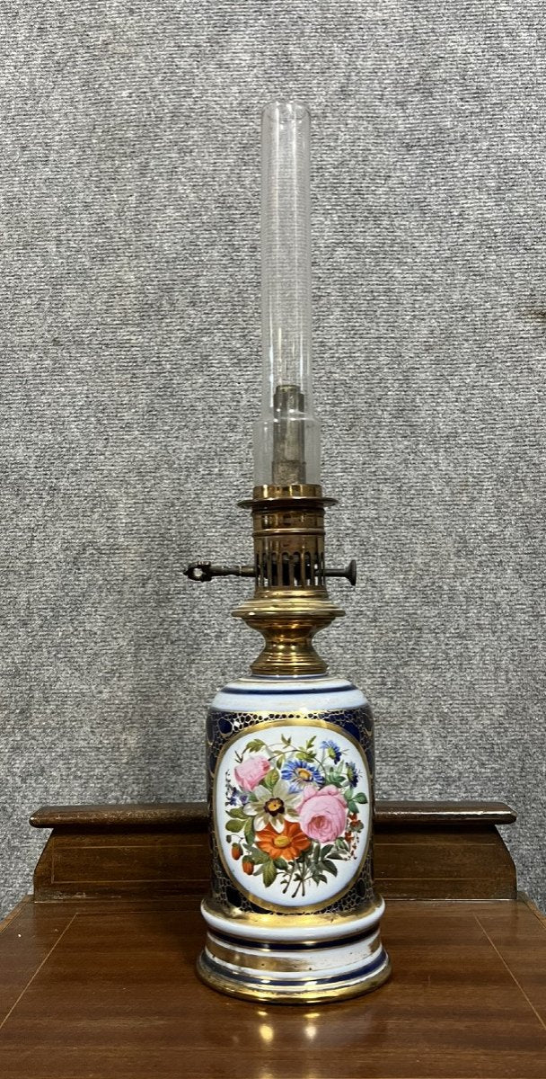 lampe en porcelaine de Bayeux à décor de fleurs époque Napoléon III vers 1880