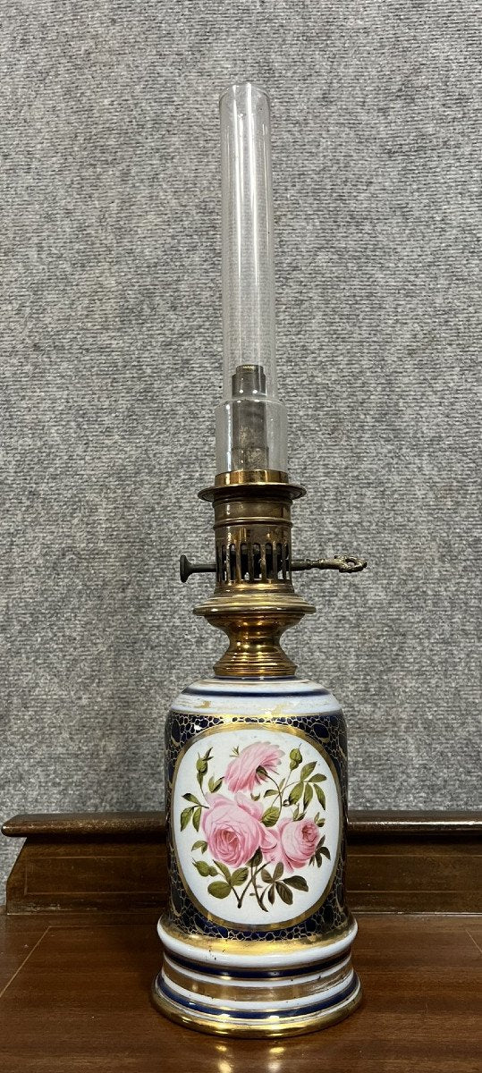 lampe en porcelaine de Bayeux à décor de fleurs époque Napoléon III vers 1880