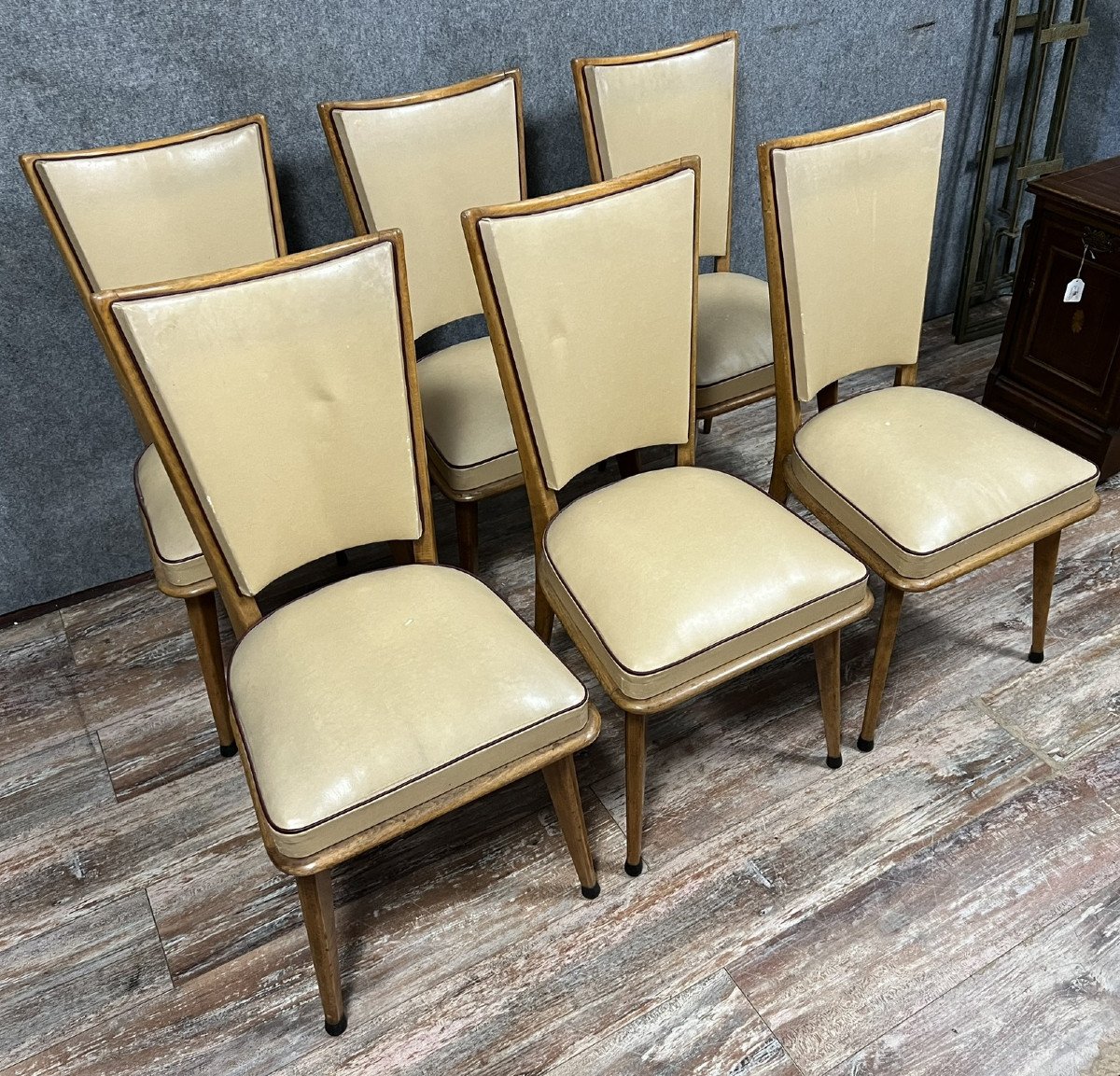 Série de 6 chaises vintage des années 1970 en bois clair
