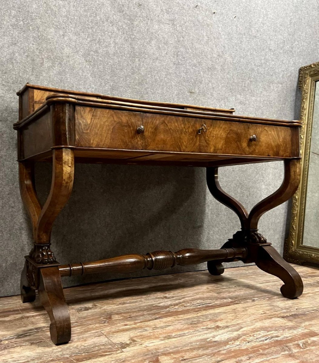 bureau a gradin a piétement curule époque Empire en acajou vers 1810