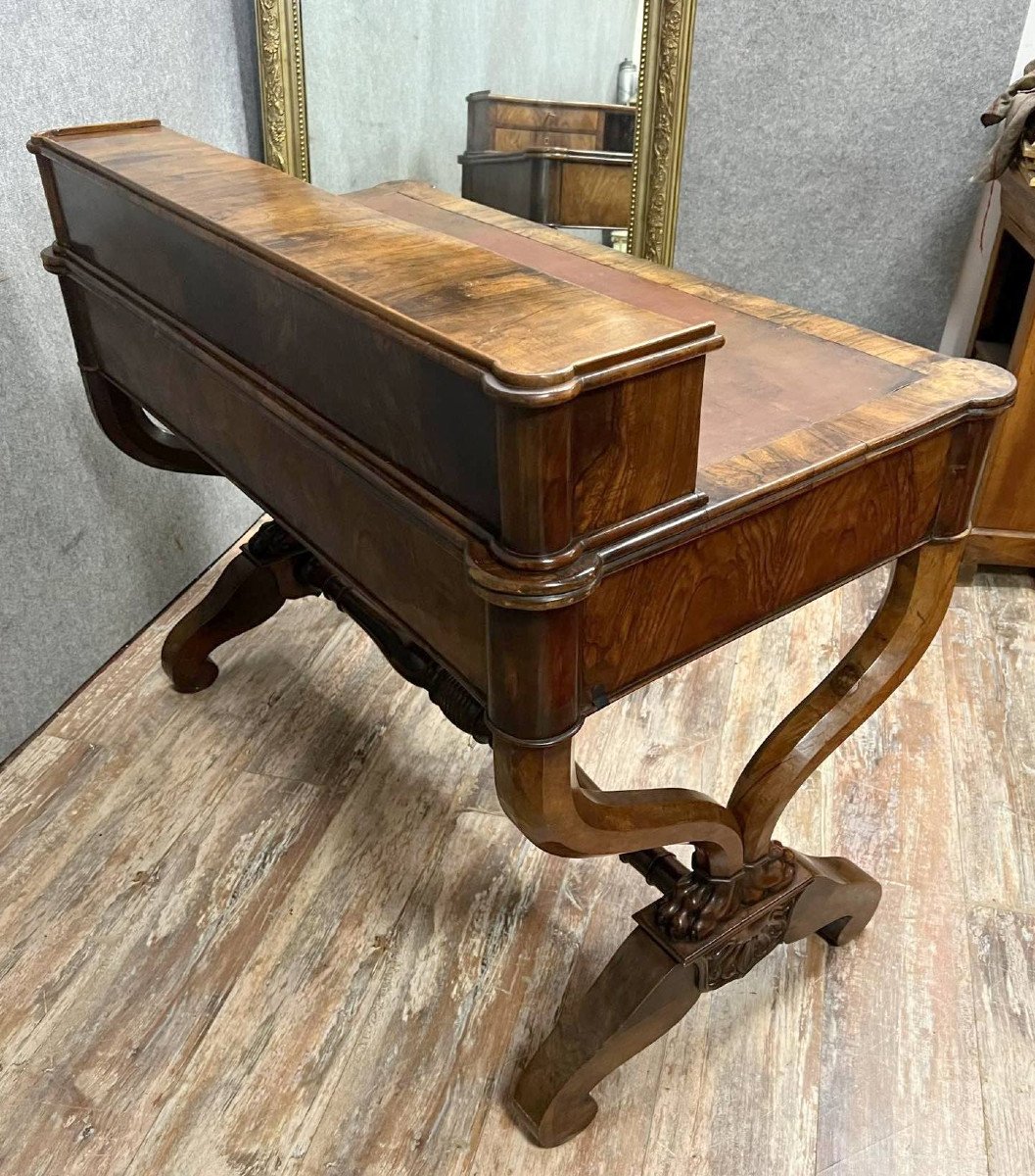 bureau a gradin a piétement curule époque Empire en acajou vers 1810